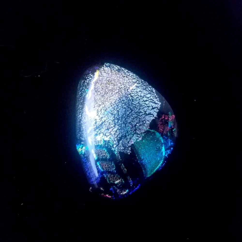 Dichroic glass pin